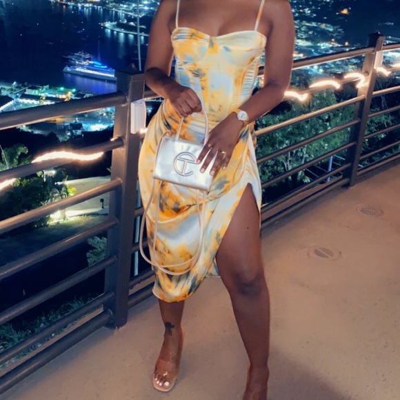 Meet your Posher, Cherise - Picture 1 of 1